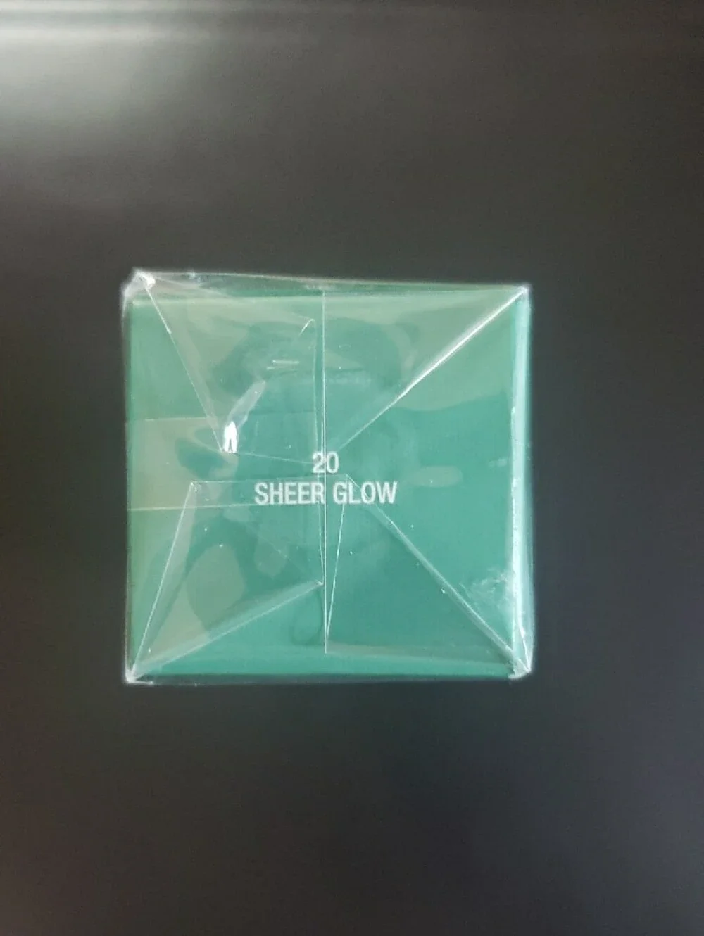La Mer Lip Volumizer - Mint Green Packaging